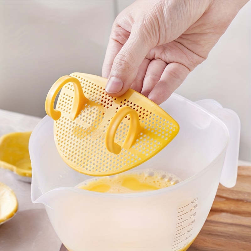 Filter Measuring Cup Clear Beating Eggs Liquid Measuring Bowl with Scale  Plastic Material Liquid Measuring Glasses
