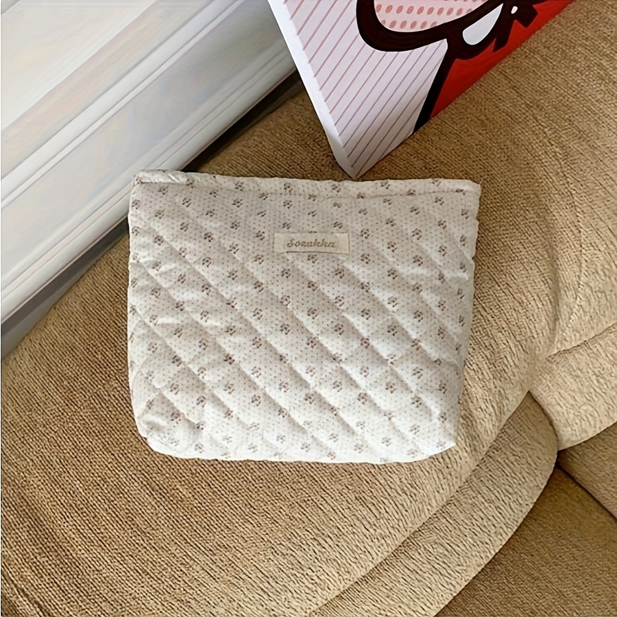 TangTangBags - Printed Quilted Makeup Pouch