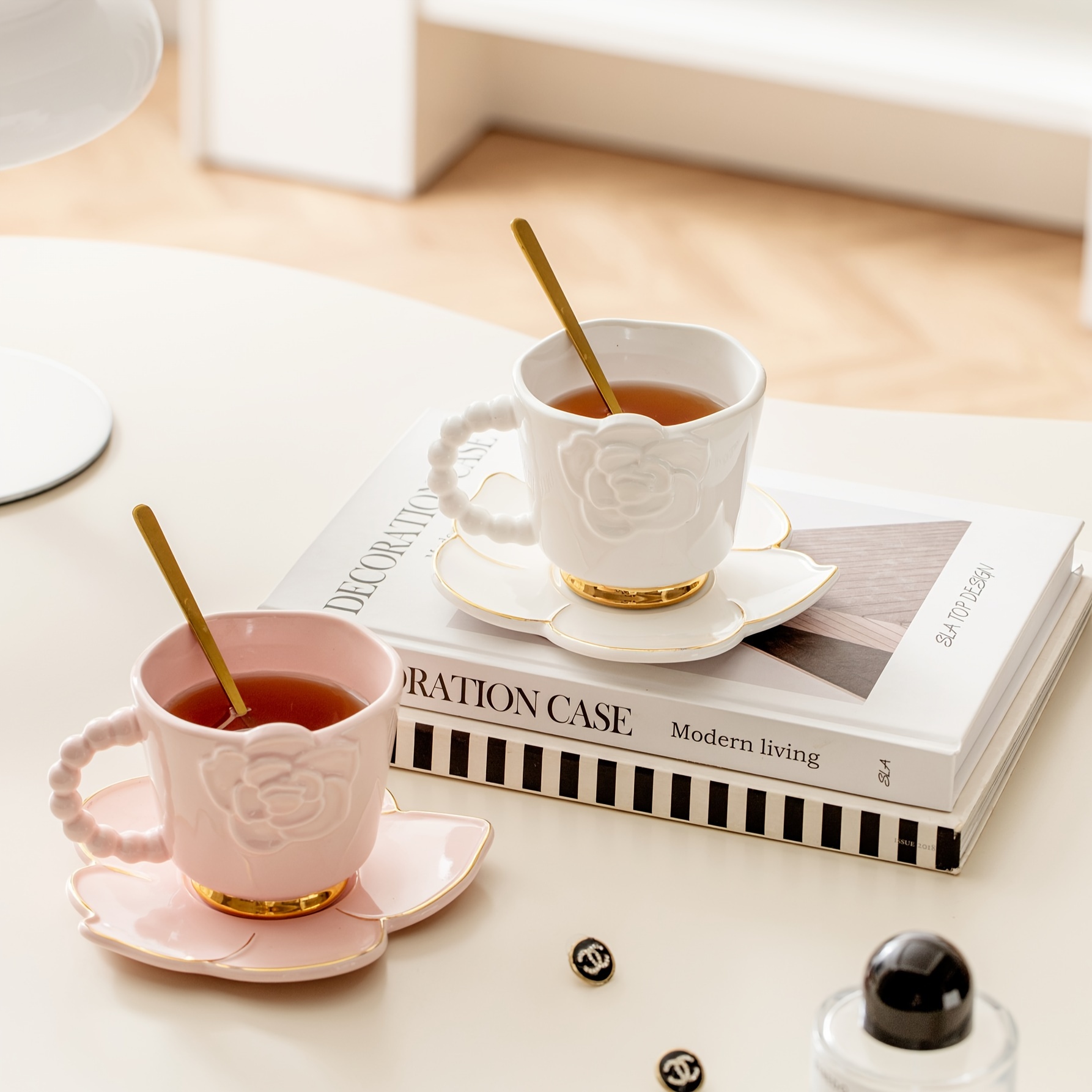 Modern Coffee Mugs + Teacups