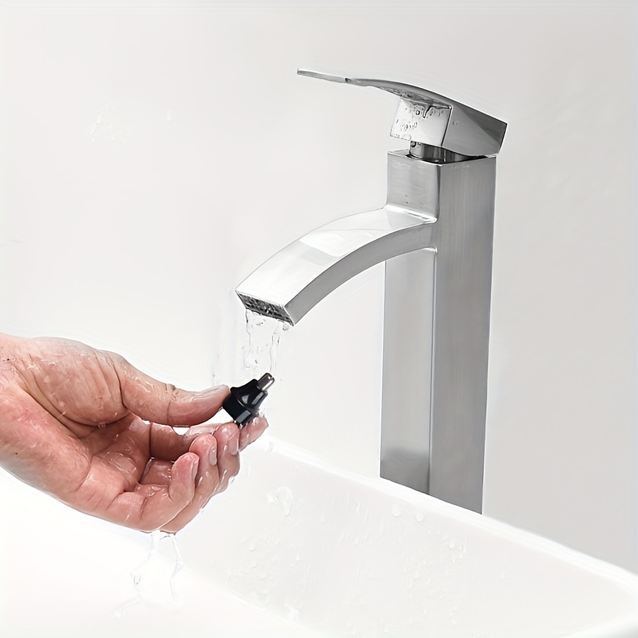 y usb rechargeable ear and nose hair trimmer for men and women   eyebrow facial hair removal nose clipper ideal fathers day gift lithium battery 18650 series usb charging operating voltage 36v   details 6