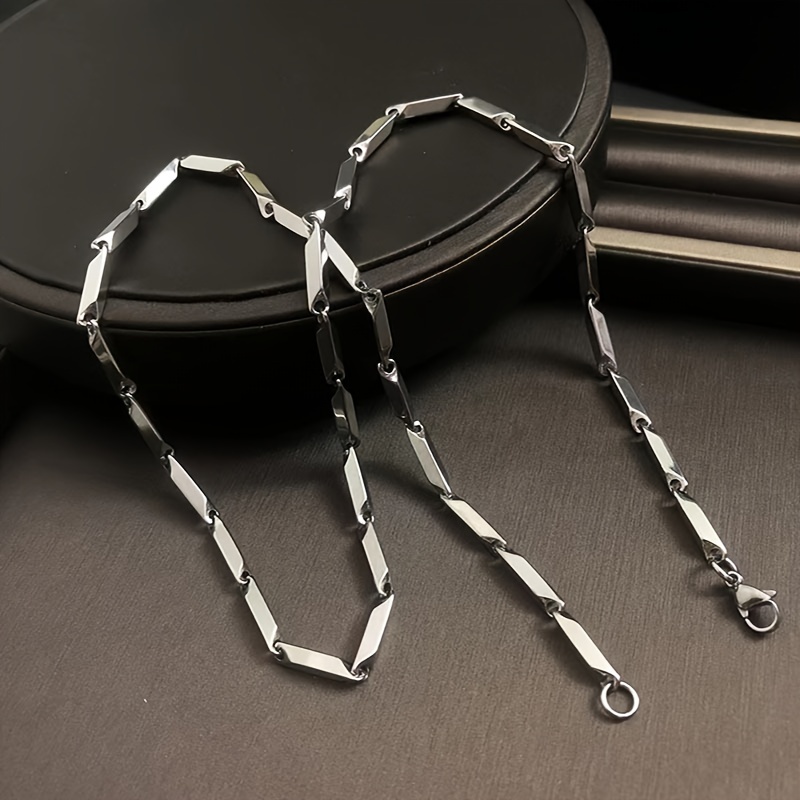 

1pc Men's Stainless Steel Rhombus Pendant Necklace, Anti-fade Titanium Steel Clavicle Chain