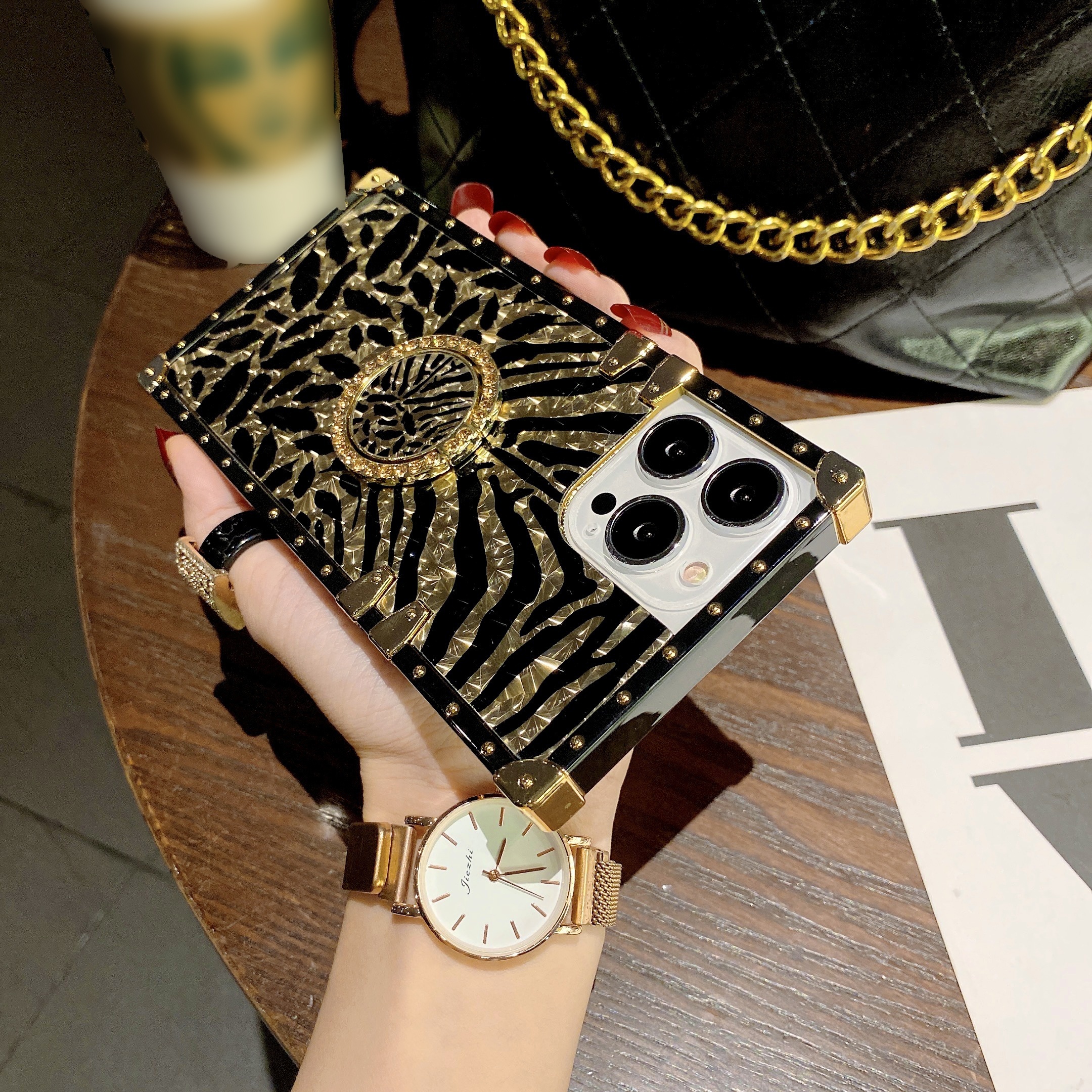 leopard   four corner reinforced anti fall wear resistant ring ring trendy brand   phone protective case suitable for 11 11pro 11  12 12pro 12  13 13pro 13  14 14pro 14plus 14  15 15pro 15plus 15    models different models   position is subject to the actual product the outer packaging picture display is for reference only Product details 7