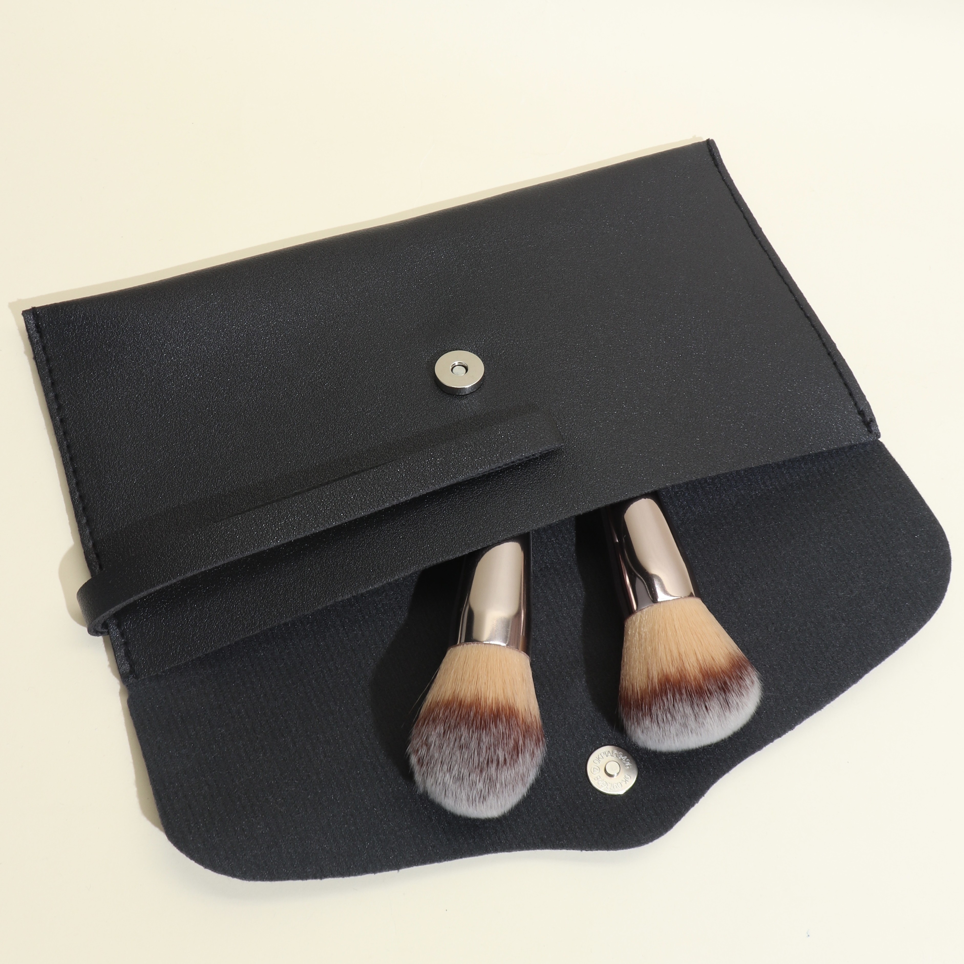 1pc Black Makeup Brush Bag Envelope Bag Makeup Brush Universal Storage Bag  Portable Travel Pu Leather Clutch Makeup Bag - Beauty & Health - Temu  Bulgaria