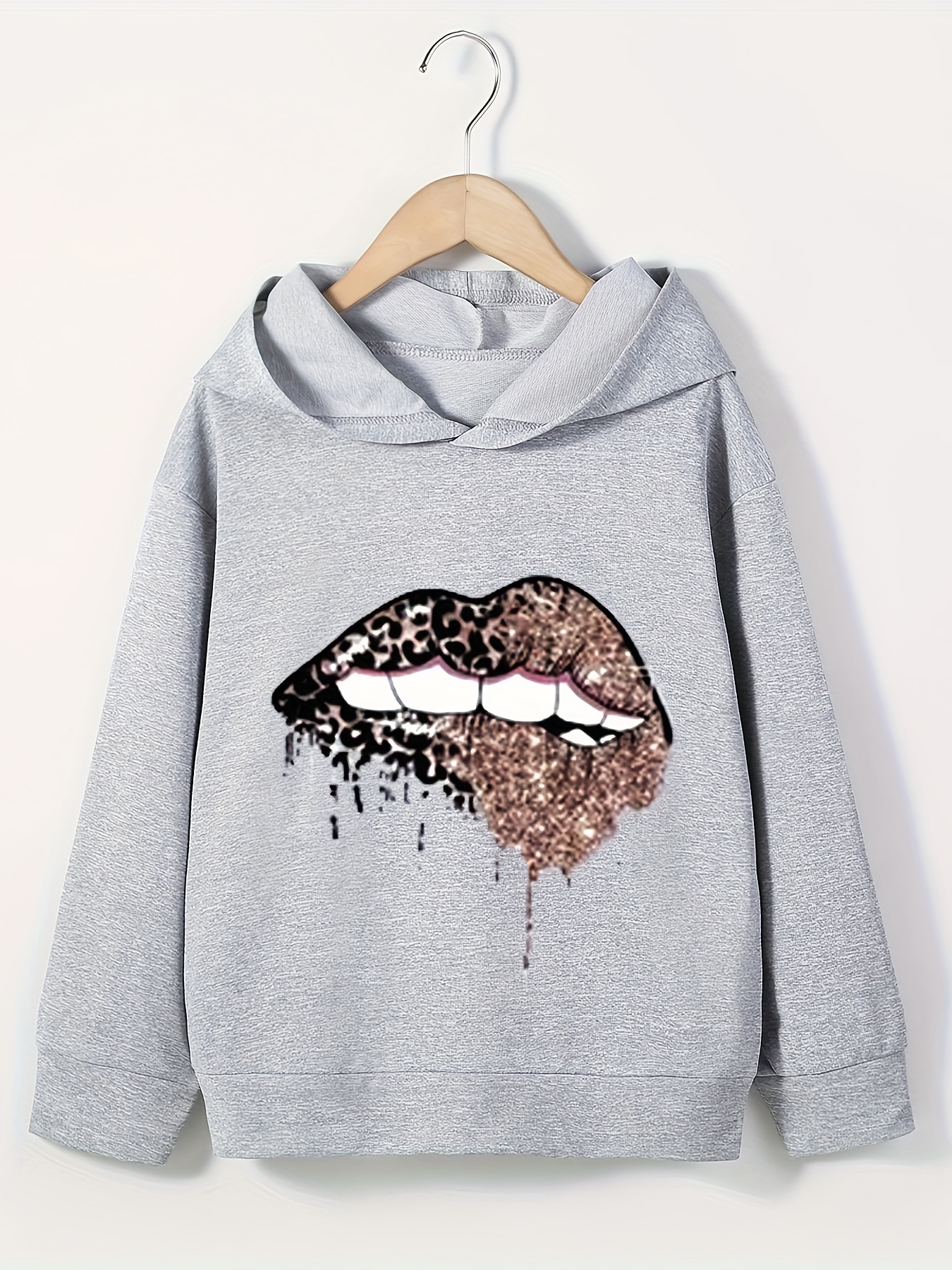 Lip print outlet sweatshirt