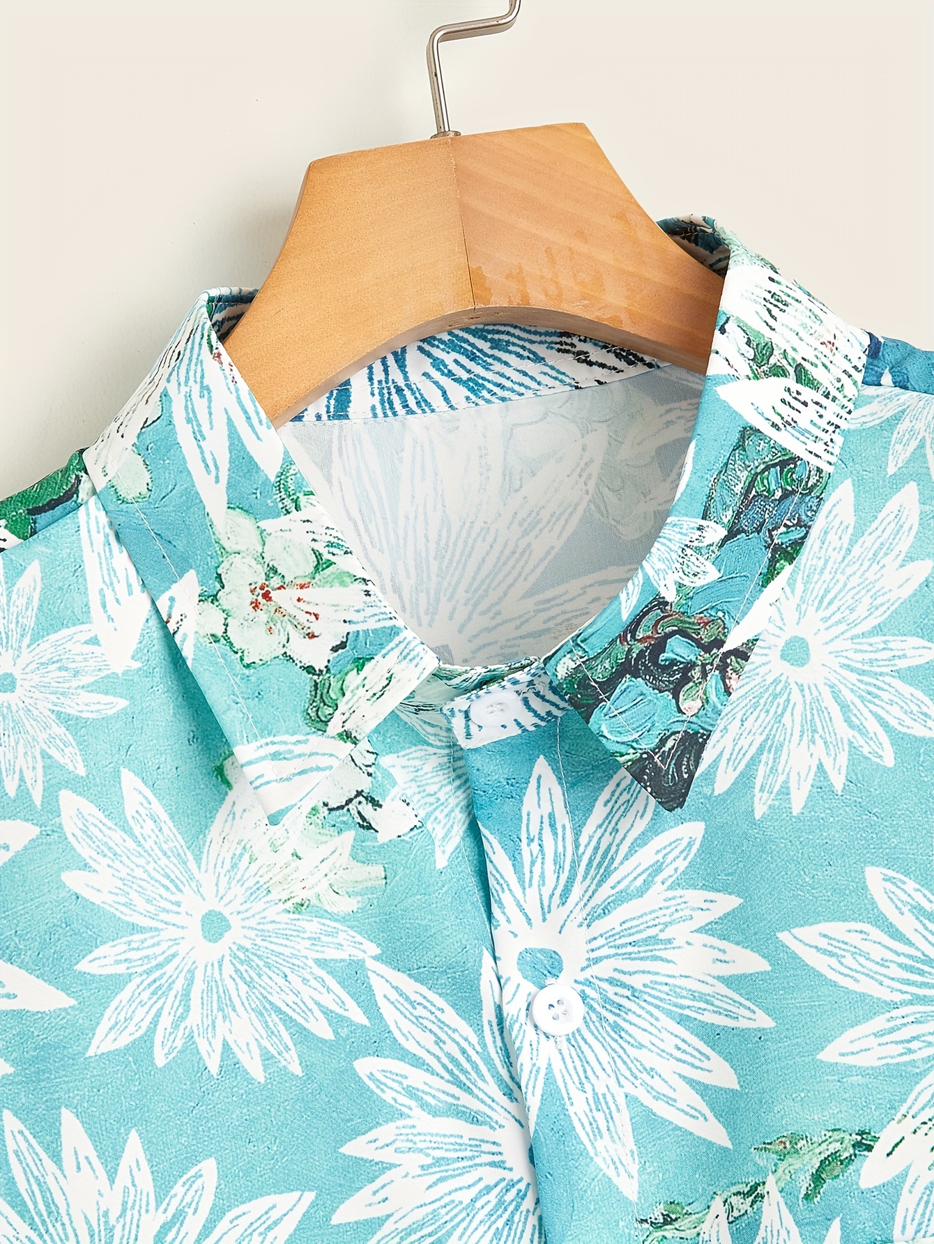 Unisex Resort Hawaiian Aloha Camp Shirt - Button-Down