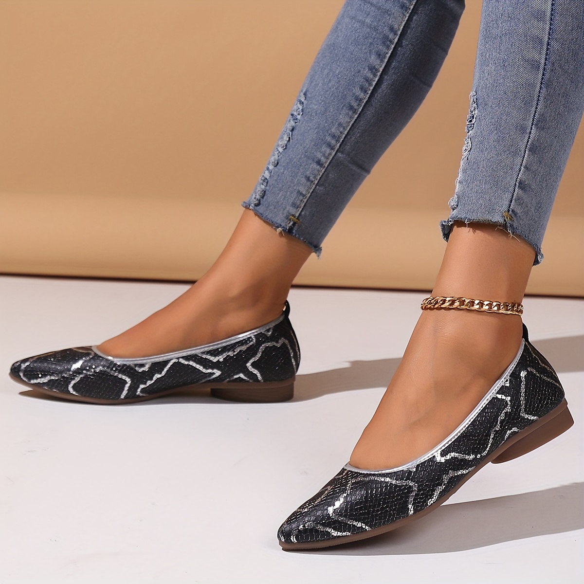 Pointed snakeskin flat shoes best sale