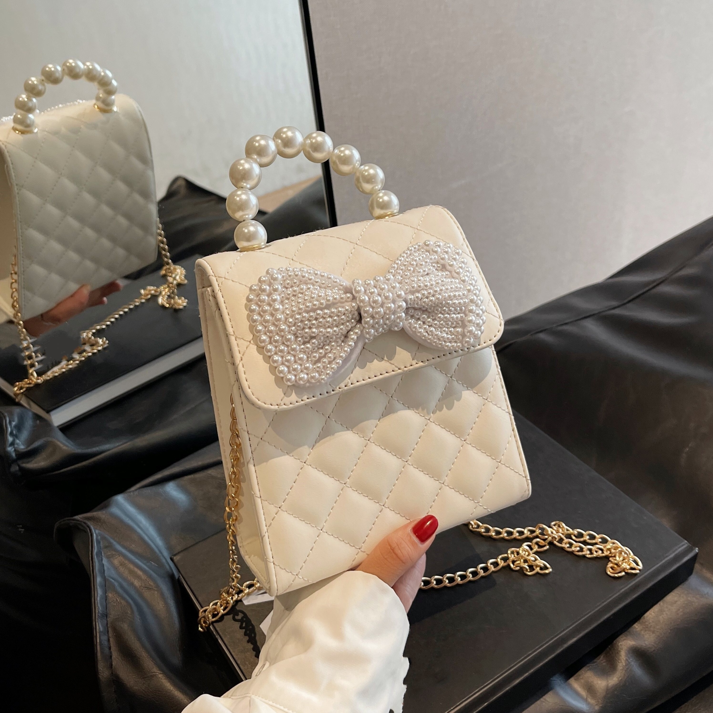 Elegant Mini Faux Pearl Handle Versatile Handbag, Bow Decor Argyle Quilted  Stylish Shoulder Bag, Solid Color Flap Chain Strap Trendy Crossbody Bag -  Temu Switzerland