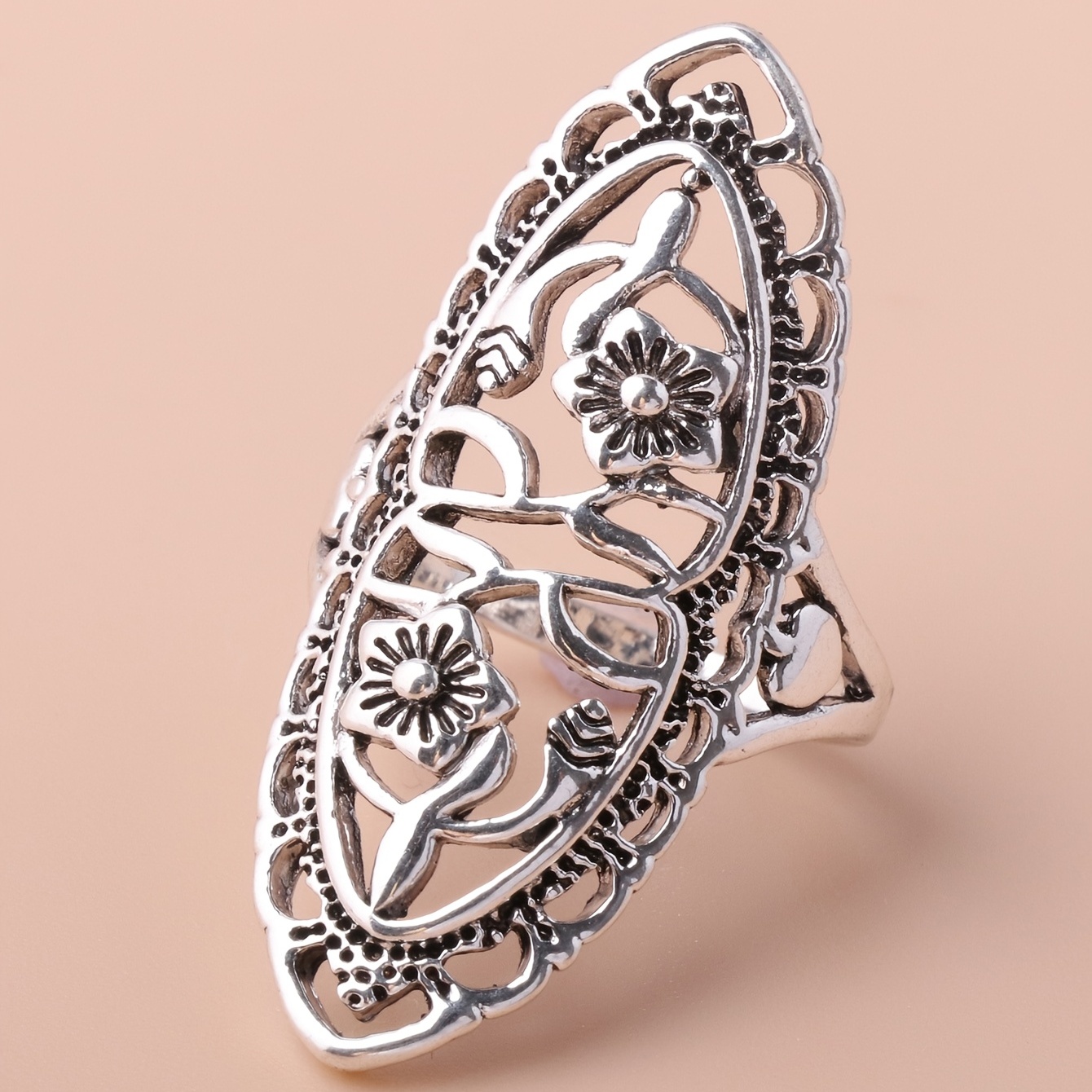Vintage Flower Pattern Hollow Out Ring