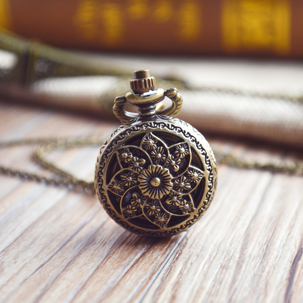 1pc Steel Petals Of The Wind Pocket Watch Necklace