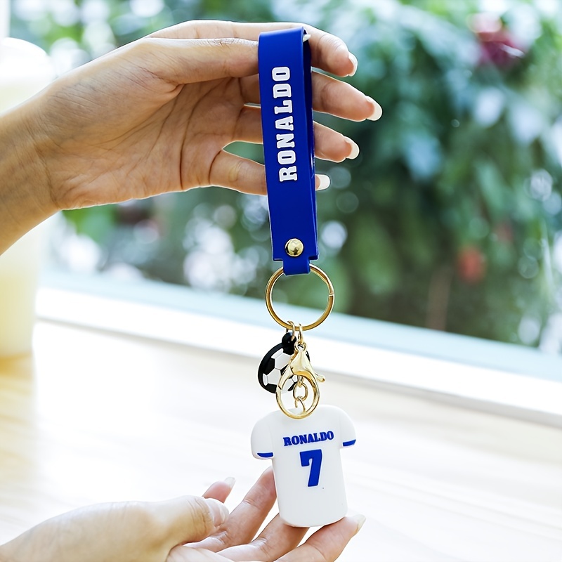 Official Chelsea FC Blue Keyring, blue : : Sports & Outdoors