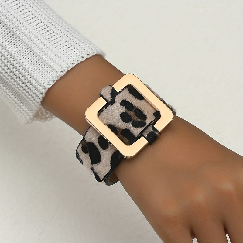 

Bracelet en cuir PU géométrique flou motif vache taille ajustable Bijoux uniques Décoration à la main Cadeau