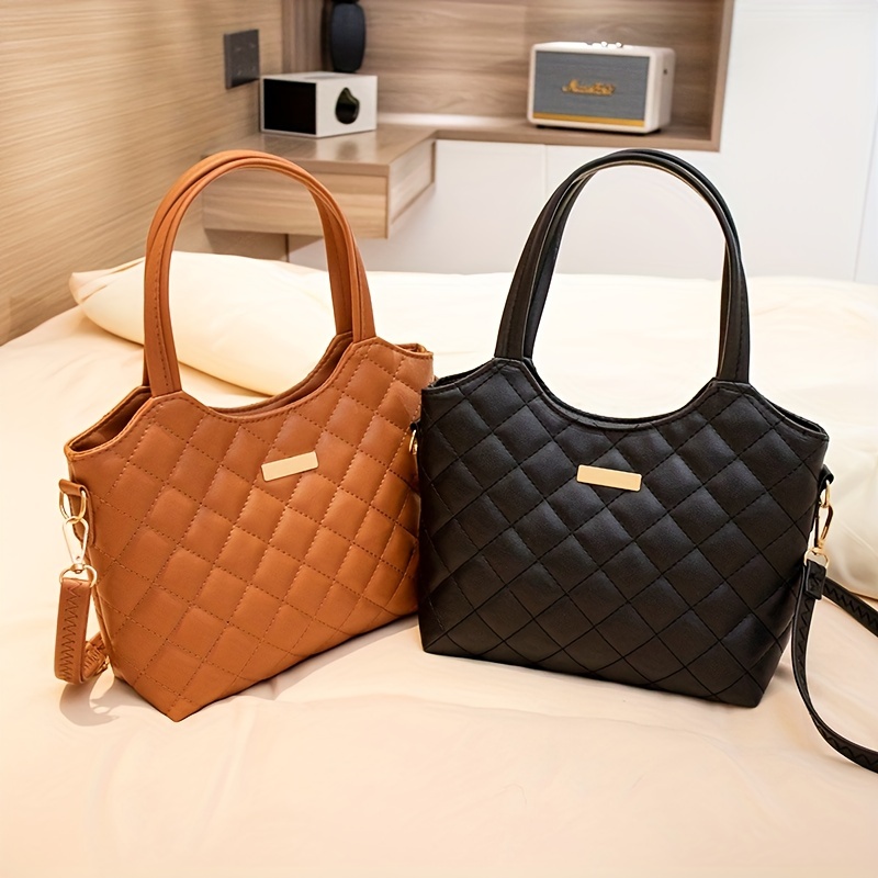 Trendy best sale small handbags