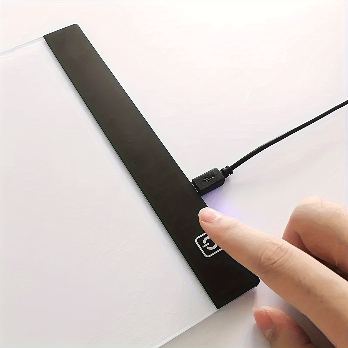A4 A3 LED Tracing Pad Light Box Drawing Board Good Drawing Sketch Board -  China Light Pad, LED Light Pad