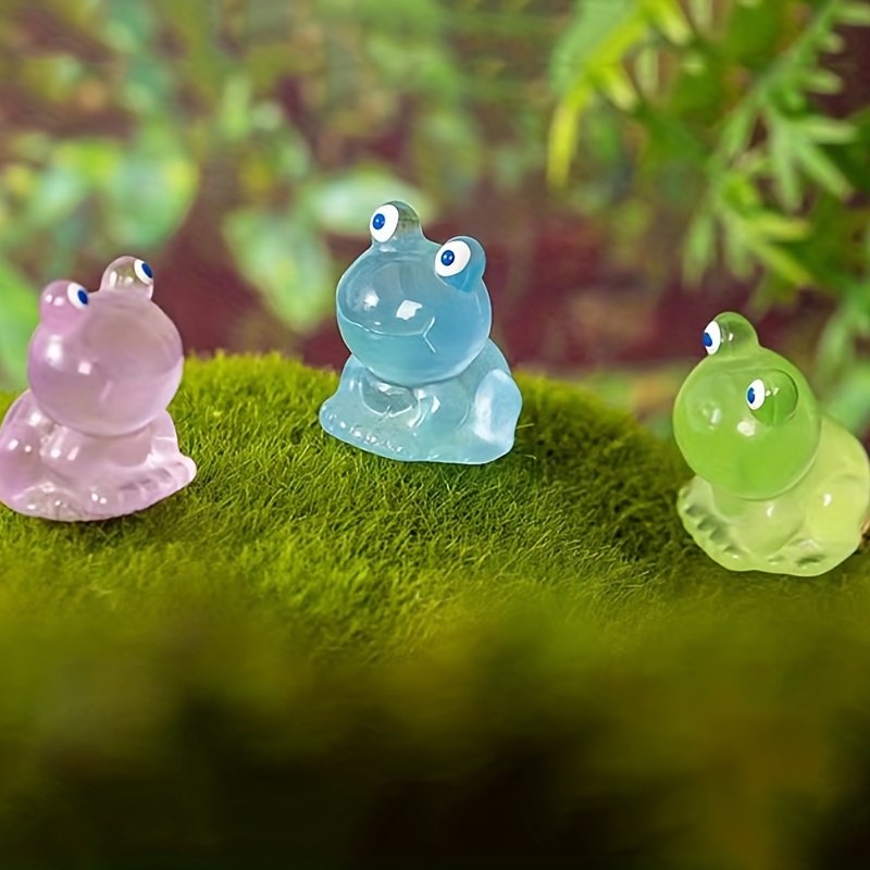 ROTUHEY 35 Pack Mini Frogs Colorful Frogs Frogs Glow in The Dark Mini Resin Animal Frogs Decoration Fairy Garden Moss Landscape DIY Glass Aquarium
