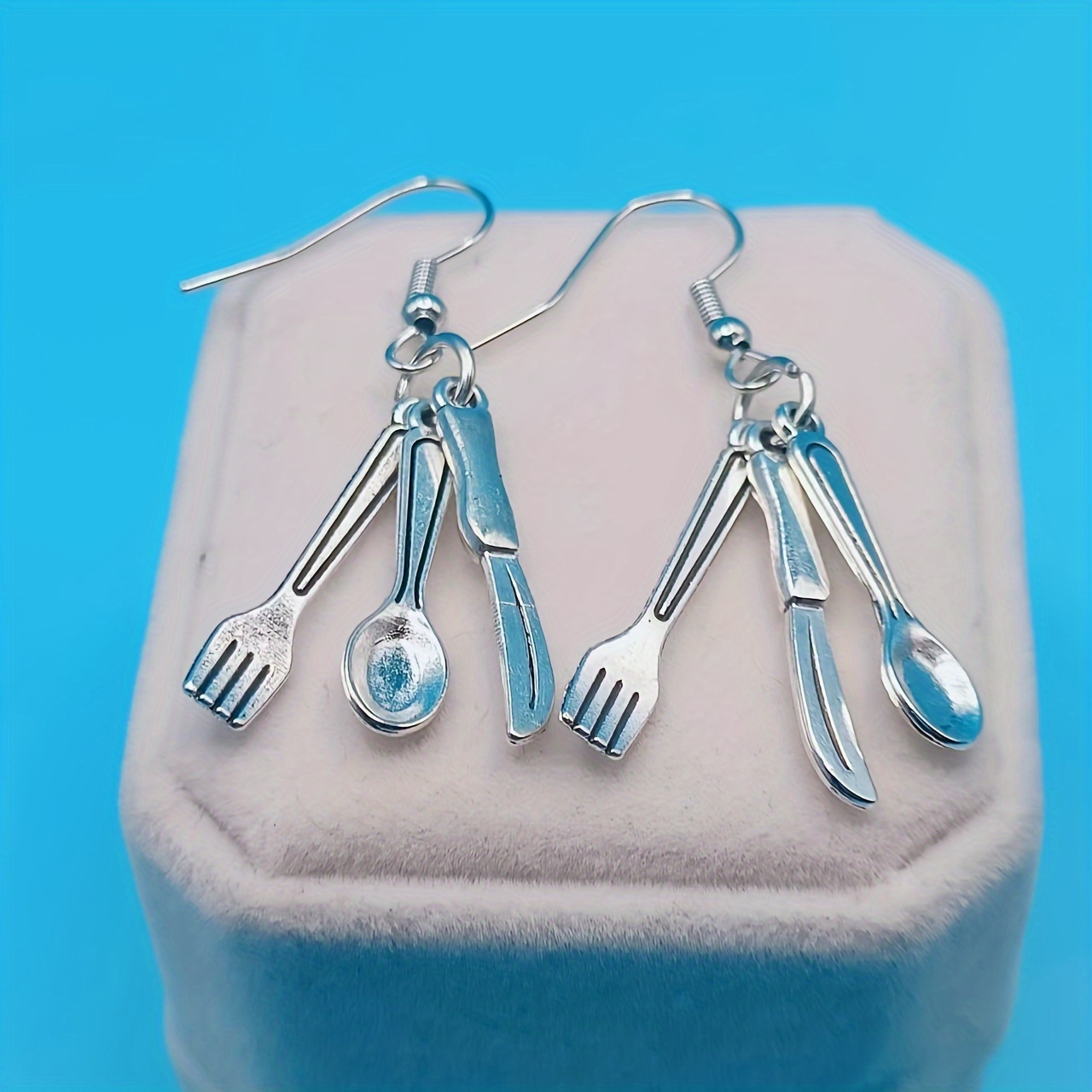 

Fork Knife Spoon Design Creative Dangle Earrings Elegant Party Style Alloy Jewelry Personality Female Earrings