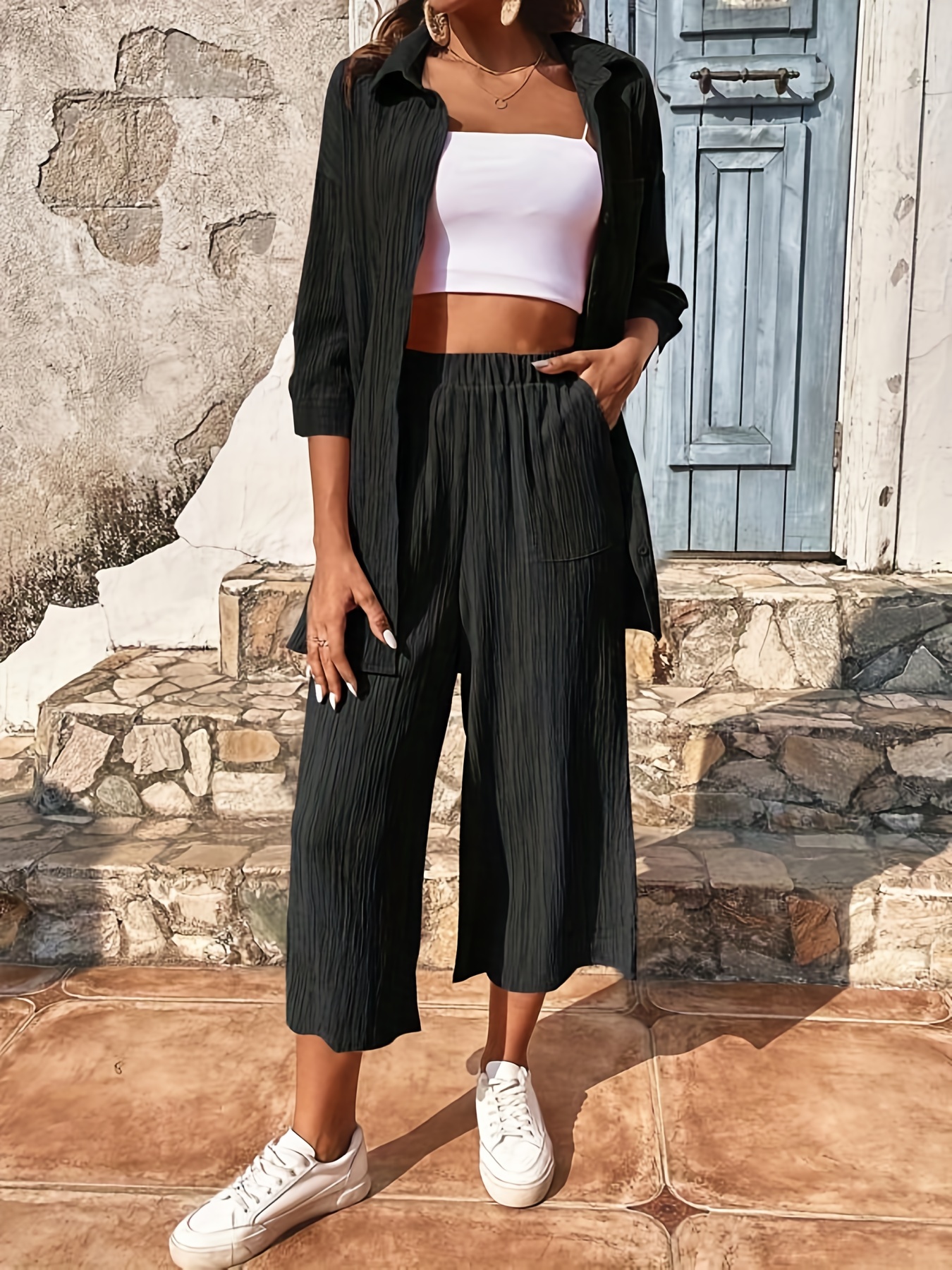 Textured Cropped Wide Leg Pants for Women in Black