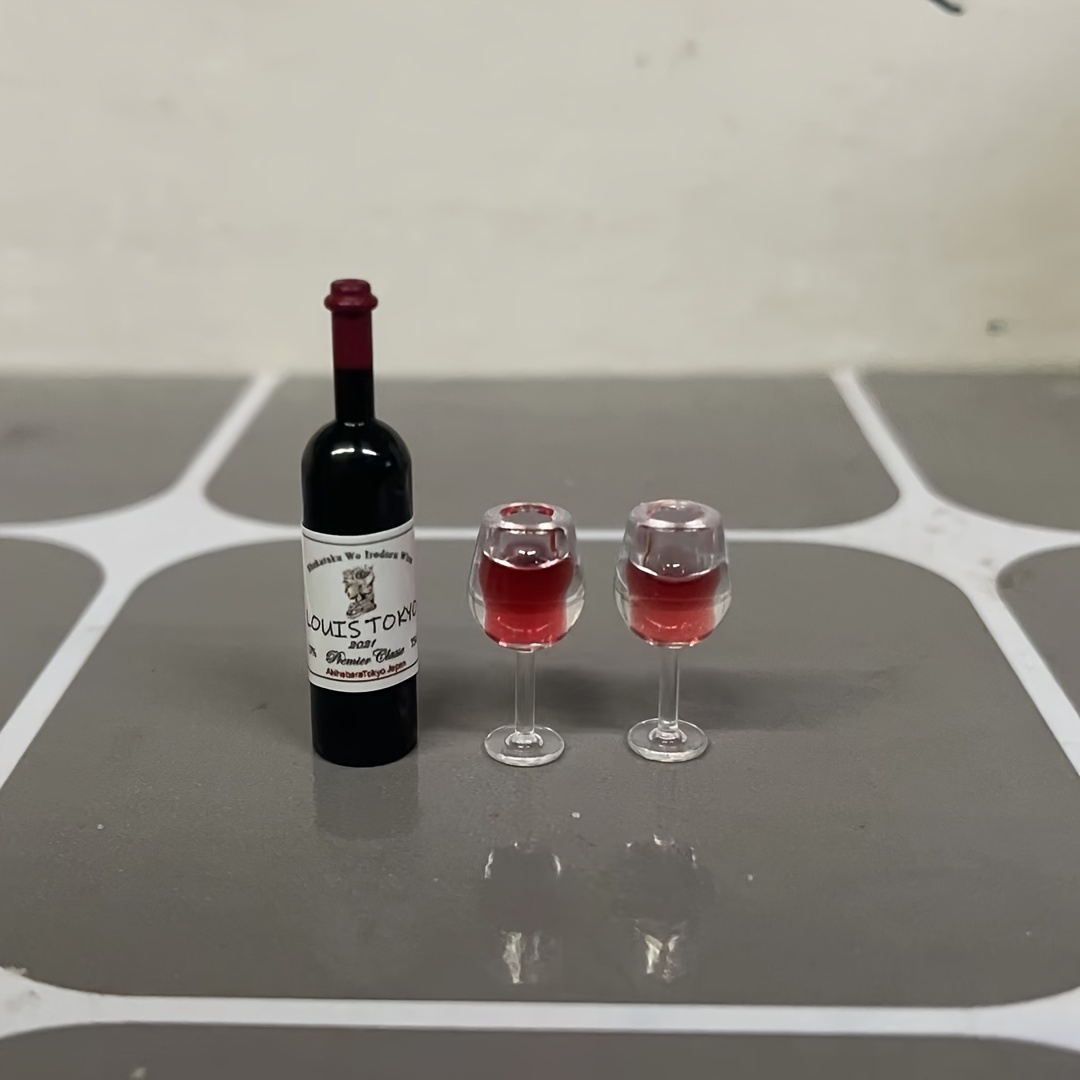 Mini botellas de licor, 18 unidades, juego de champán, botella de vino  tinto en miniatura, mini copas de cóctel, tazas de bebida para decoración  de
