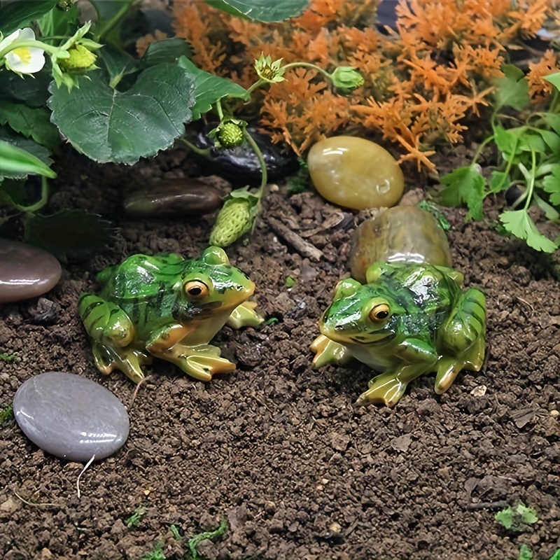  CAXUSD Realistic Frog Ornament Frog Figurines Artificial Animal  Figure Terrarium Figurine Frog Model Figurine Frogs Green Figurine Frog  Garden Decor Toad Statue Resin Outdoor Tea Pet 3D : Everything Else