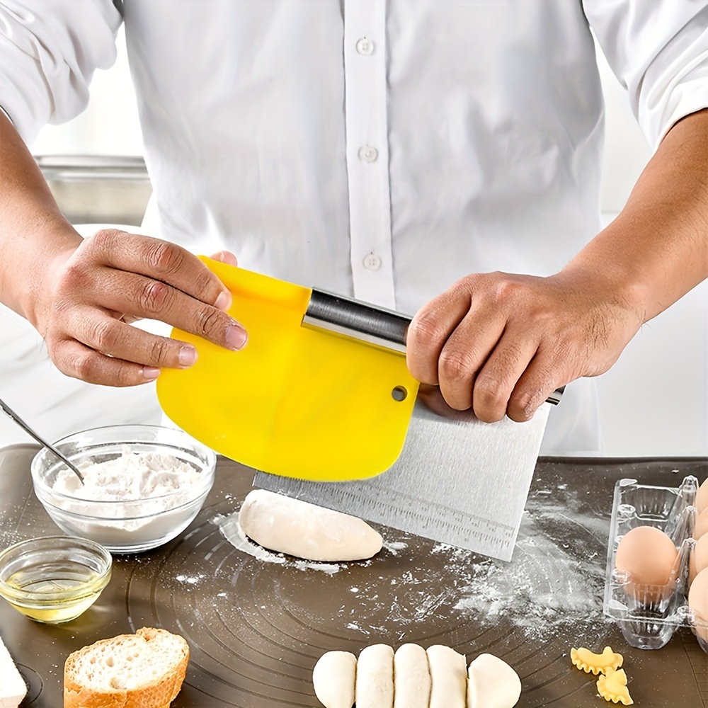 Free Sample Private Label Kitchen Pastry Baking Tools Plastic Dough Scraper silicone  dough scraper