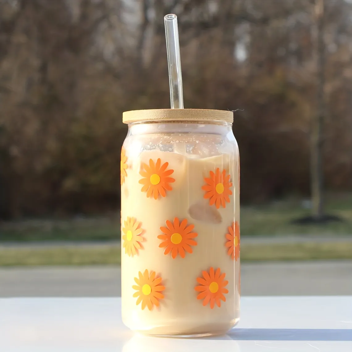 Daisy Pattern Drinking Glass With Lid And Straw, Can Shaped Water