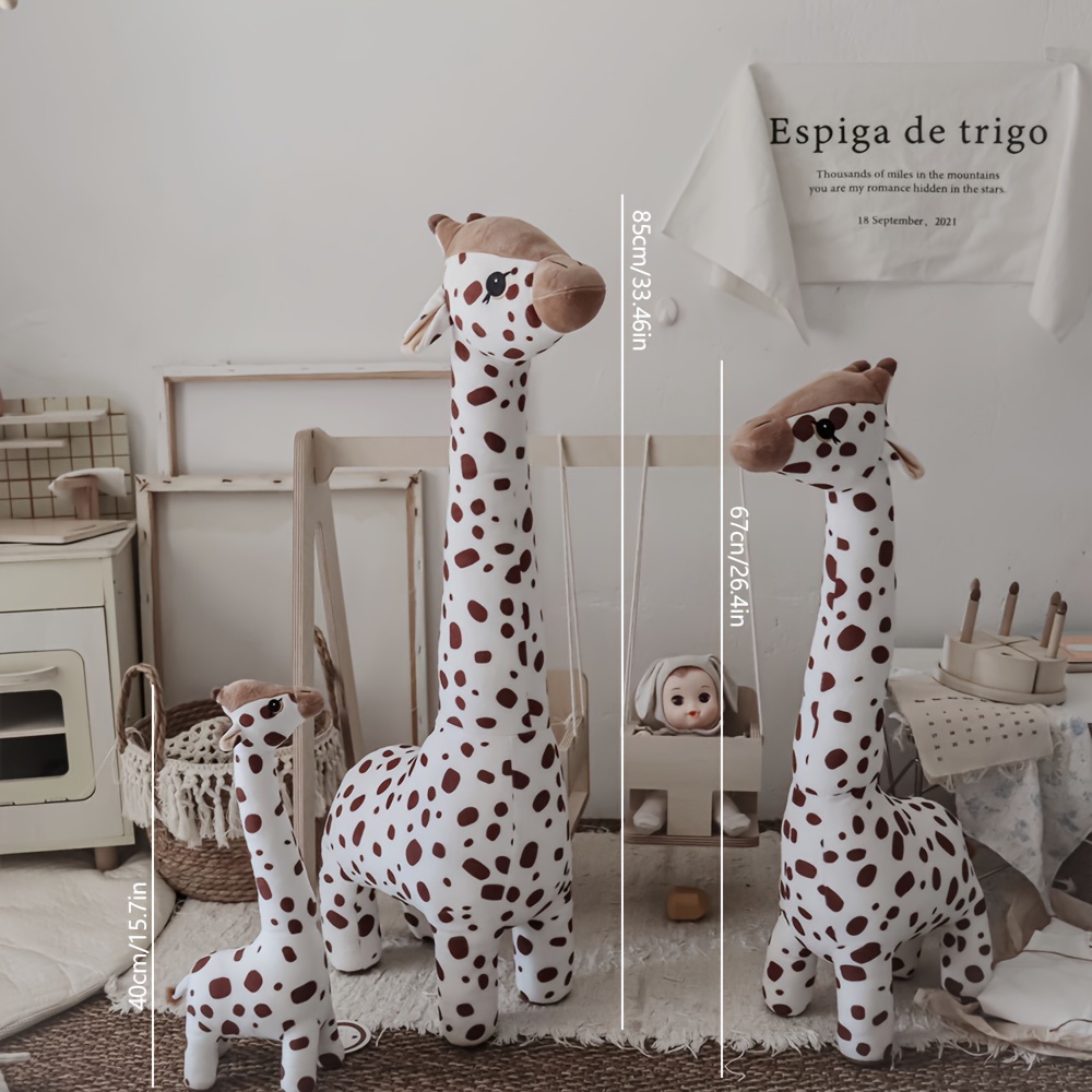 Girafe - Jouet en peluche - Joli jouet en peluche - Girafe - Cadeau  d'anniversaire - 40 cm : : Jeux et Jouets