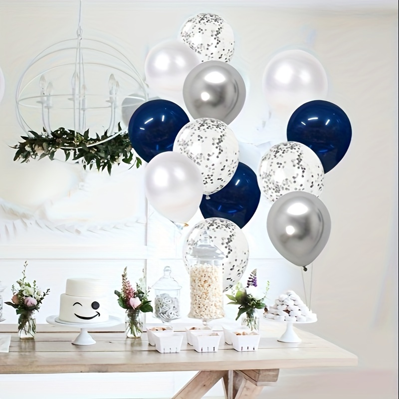 Celebrazioni con palloncini blu e argento