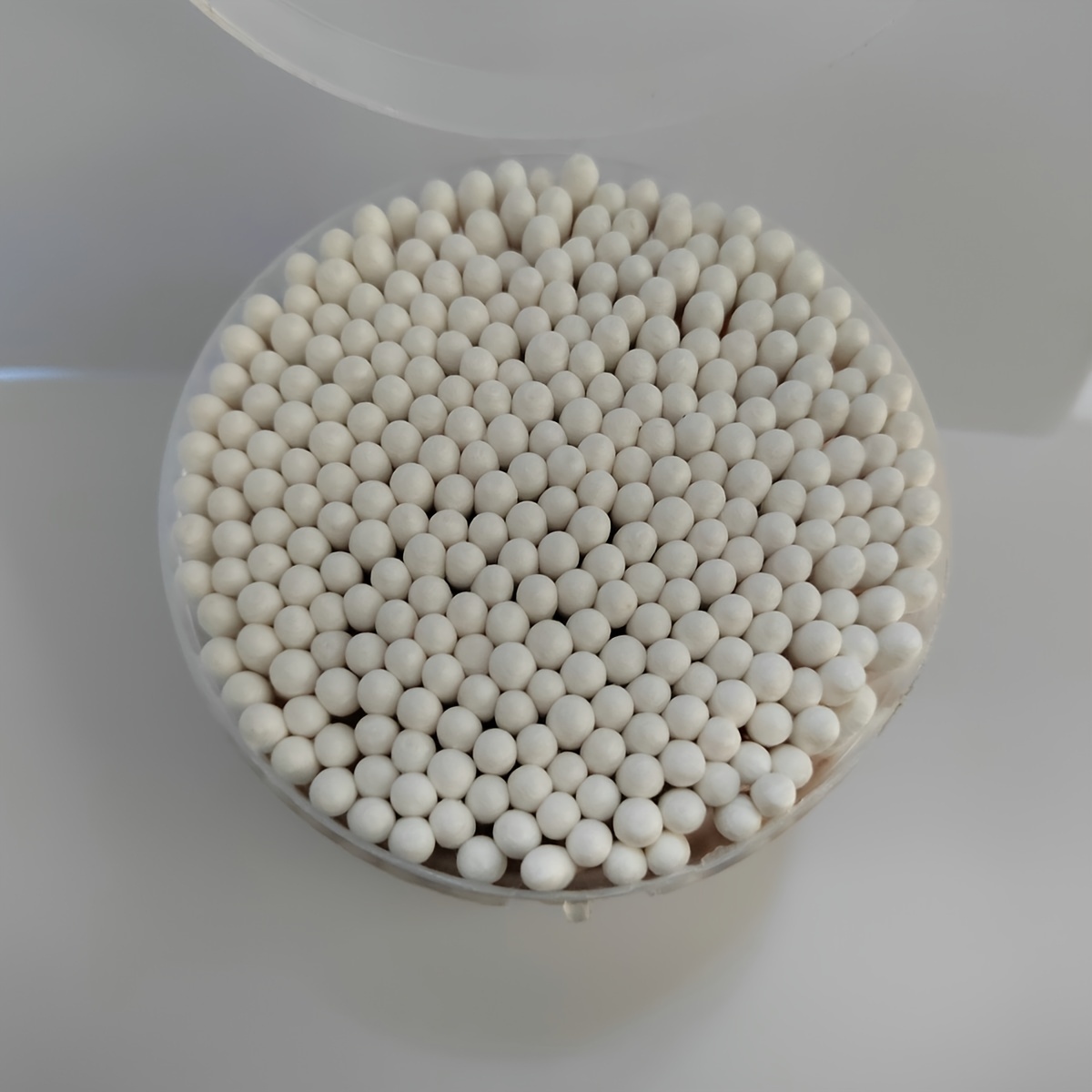 Biodegradable Bamboo Swabs 300pcs Double-ended Stick Box Makeup Ears Cleaning