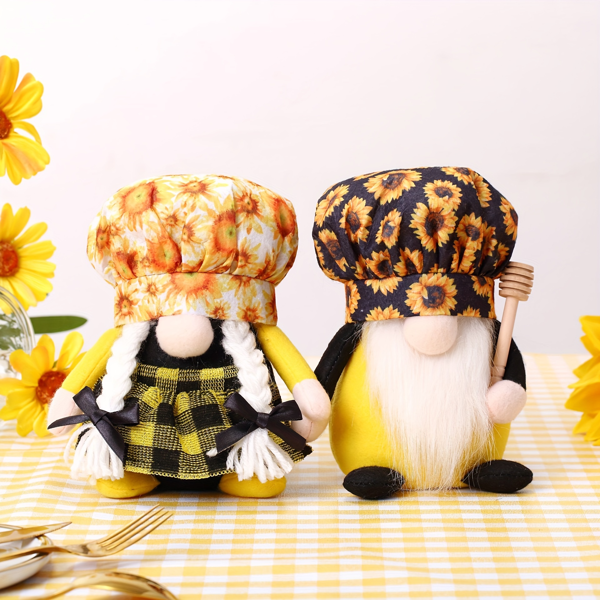 2pcs Set of Spring Bee Gnome, Spring home Decor – RivendellGnomes