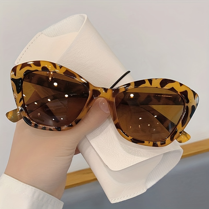 Retro Tortoiseshell Cat Eye Sunglasses UV400 Sun Shades