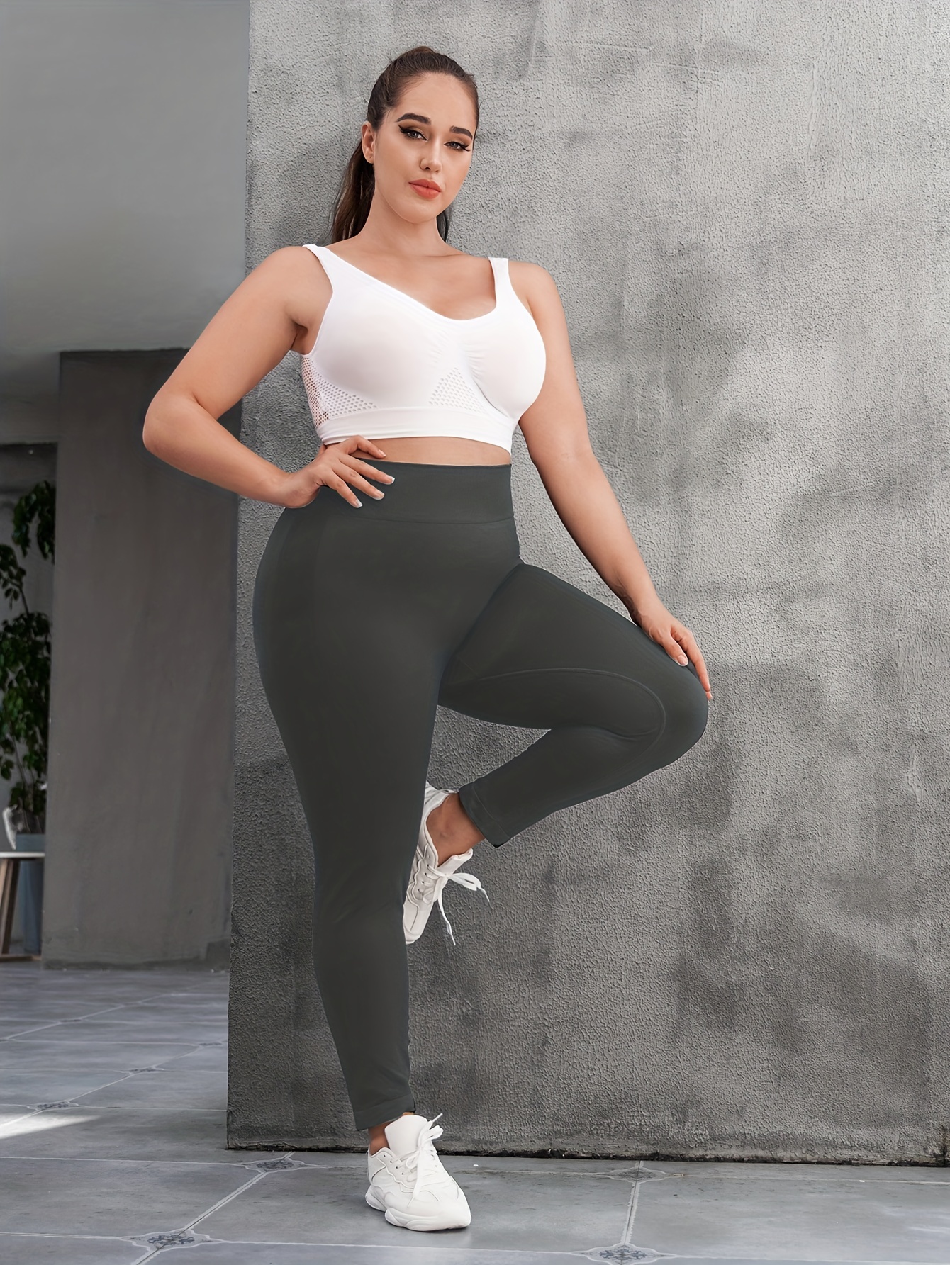 Yoga Basic Plus Size Women's Seamless High Waist Tummy Control Butt Lifting  Sports Leggings Yoga Pants