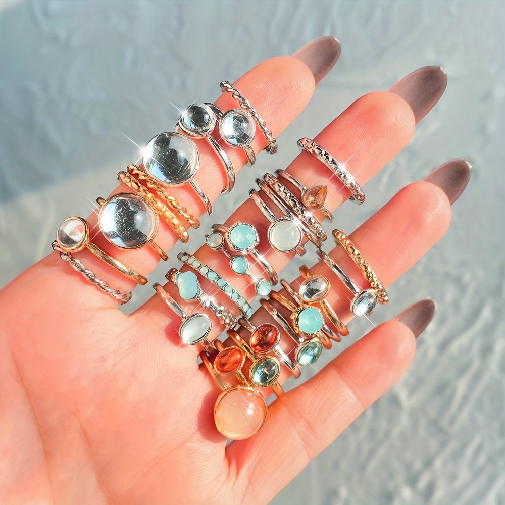 Vintage Aesthetic Golden Finger Ring Set (5 Rings)