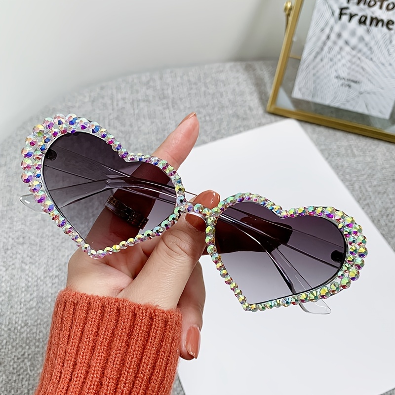 Sunglasses with heart store rhinestone