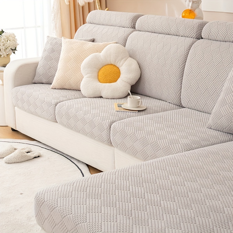 Fundas para proteger sofás, almohadas y cojines en tu hogar