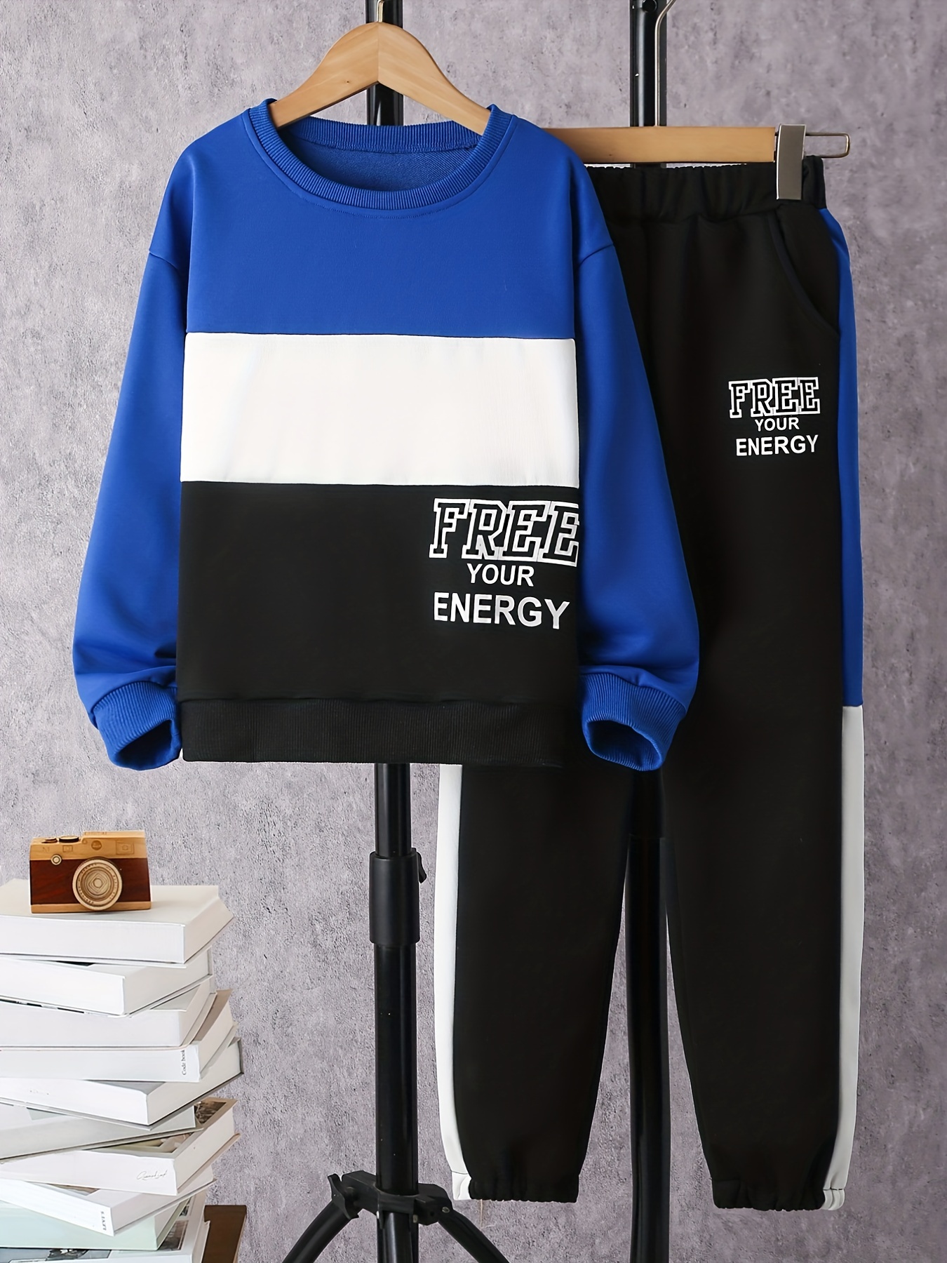 Boy's Color Clash Outfit 2pcs, Slogan Print Hoodie & Jogger Pants