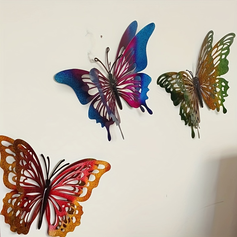 Décoration murale en métal papillons sur quadrillage