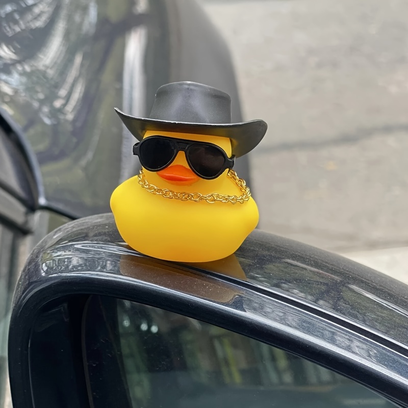 Cowboy Yellow Duck Auto-Ornamente, Gummi-Ente Auto Armaturenbrett Ornament  Mit Hut & Ring Halskette Sonnenbrille Auto Dekoration Zubehör