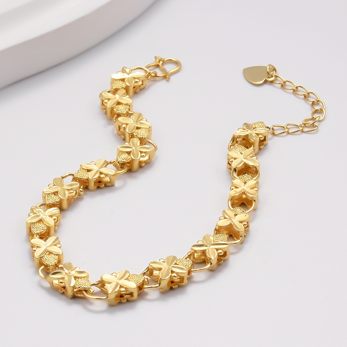 Clover Heart Flower Decor Bracelet, 18K Plated Fashionable Gift
