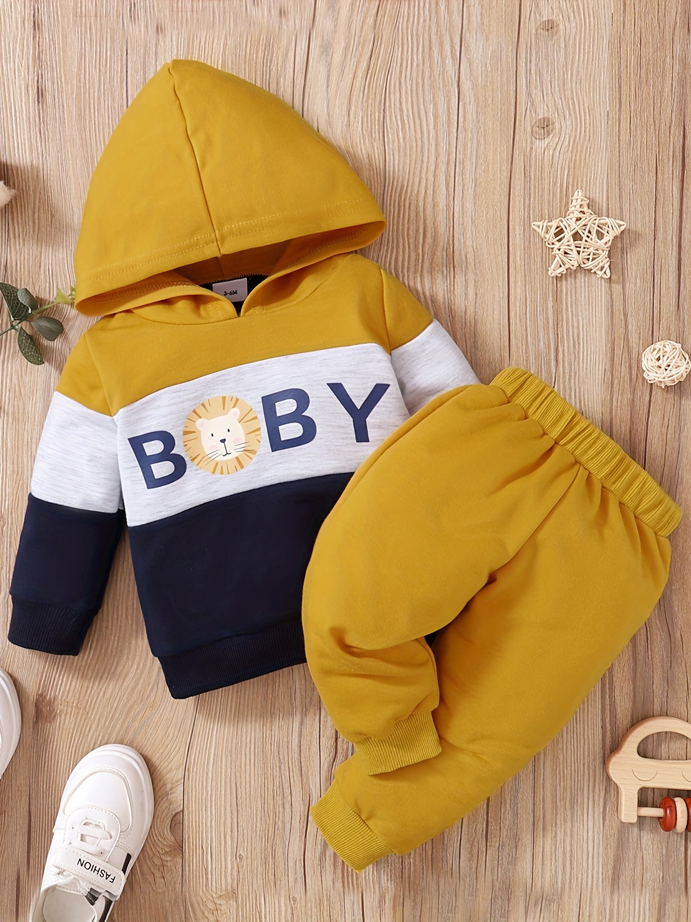 2pcs Baby Boy Letter Print Color Block Long-sleeve Sweatshirt and Sweatpants Set