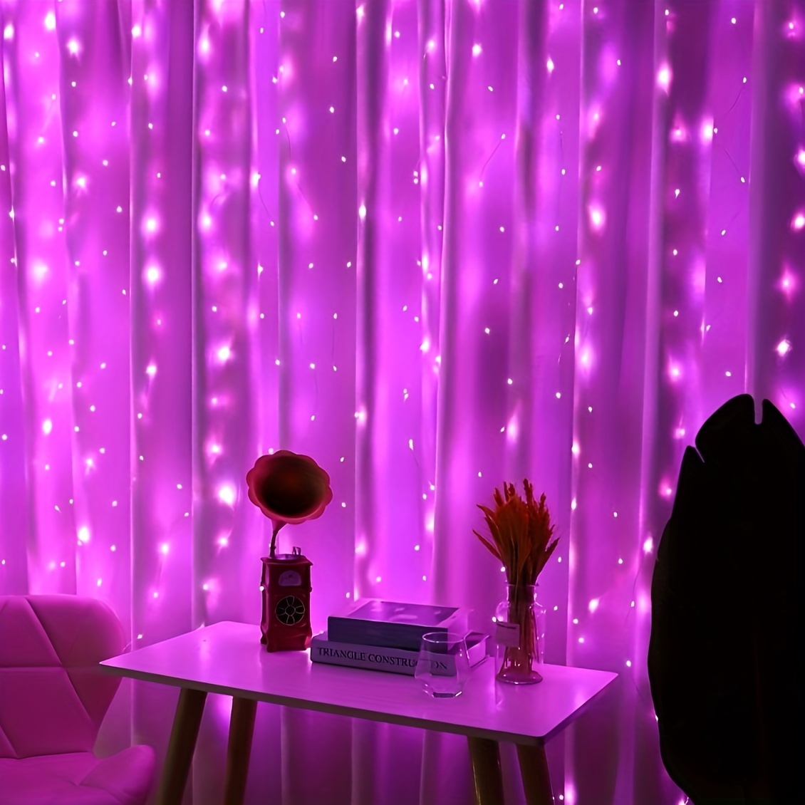 Curtain Fairy Lights 200 LED 2m x 2m Lumières de Noël Imperméable à l'eau  USB Powered 8 Modes & Remote String Lights pour Chambre Mur Fenêtre Patio  Party Noël Décorations extérieures intérieures 