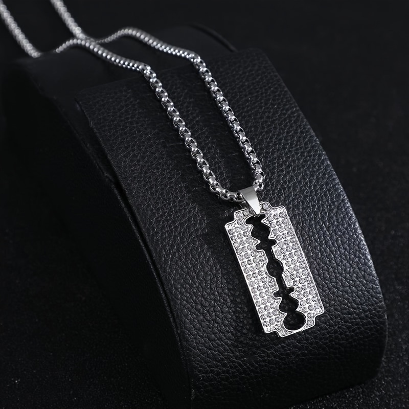 Peaky Blinders Blade Necklace para homens, pingentes de navalha, jóias de  aço inoxidável, colar fashion legal