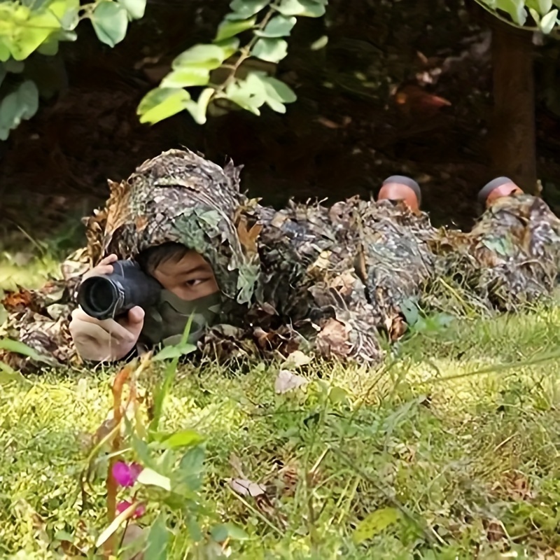 Tenue camouflage de militaire pour homme