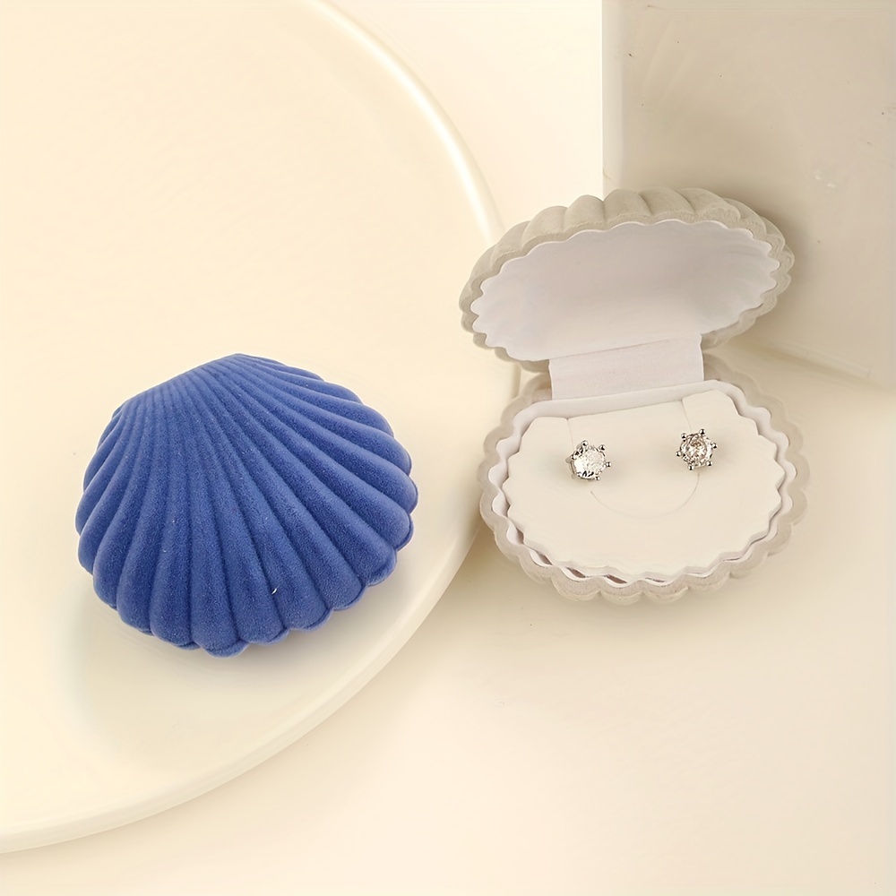 Small Shell Flocking Jewelry Box