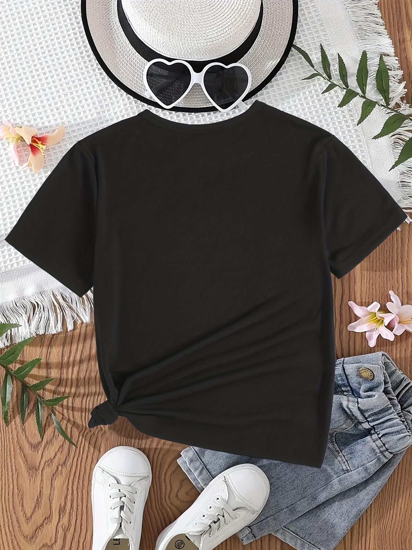 Matching Mama & Mini Tee Set for Family Fun Short Sleeve Tops