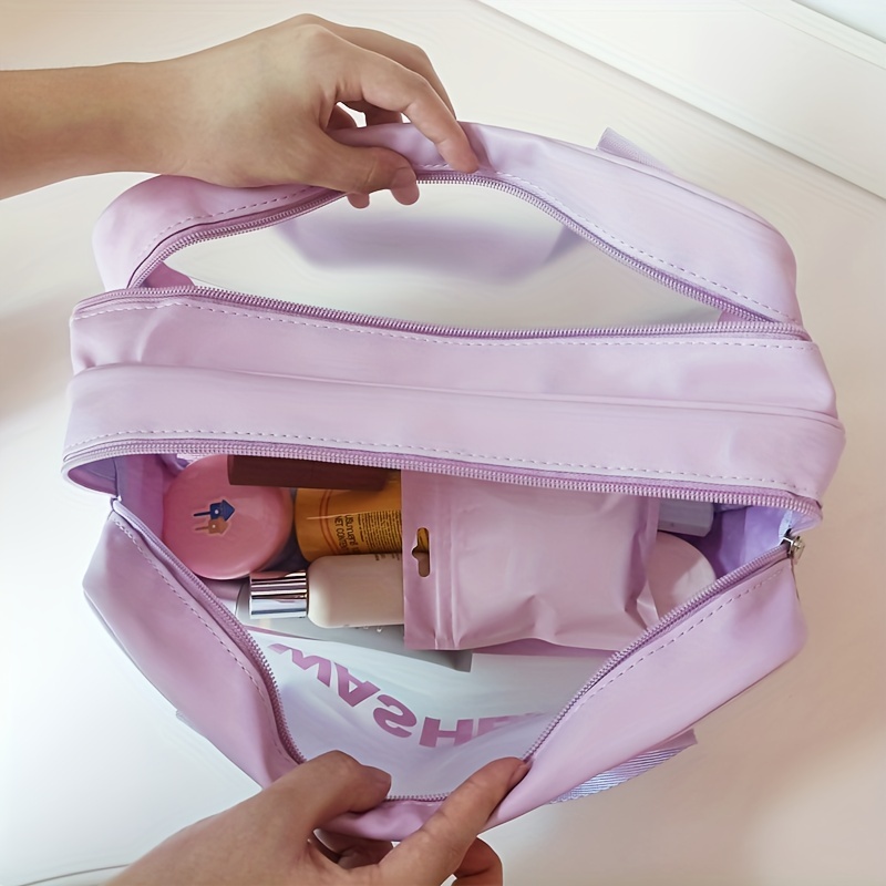 Deux produits format voyage avec une trousse