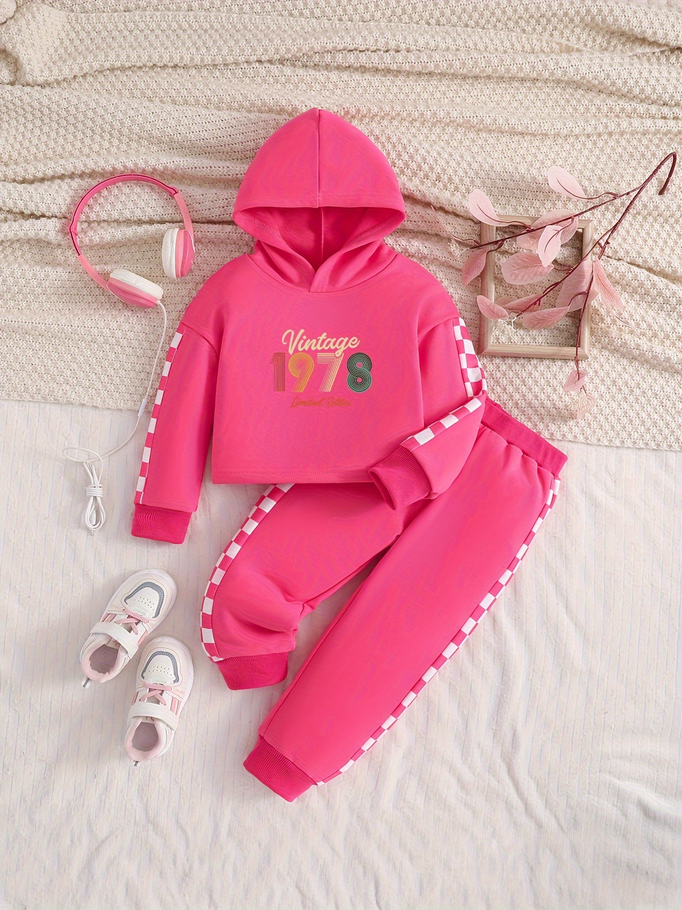 Danish zehen hot sale pink tracksuit