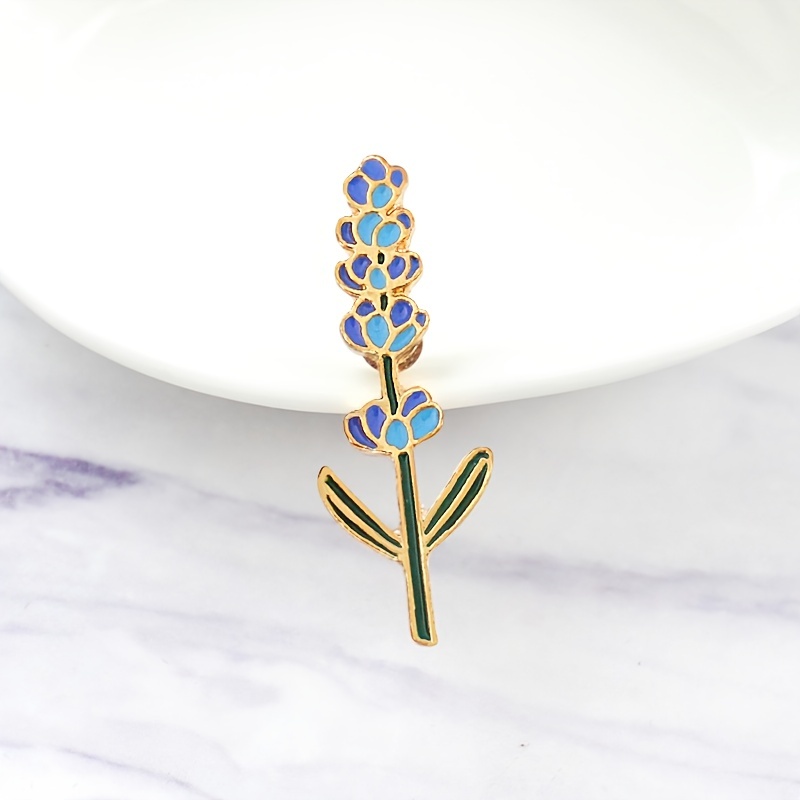 Lavender brooch deals