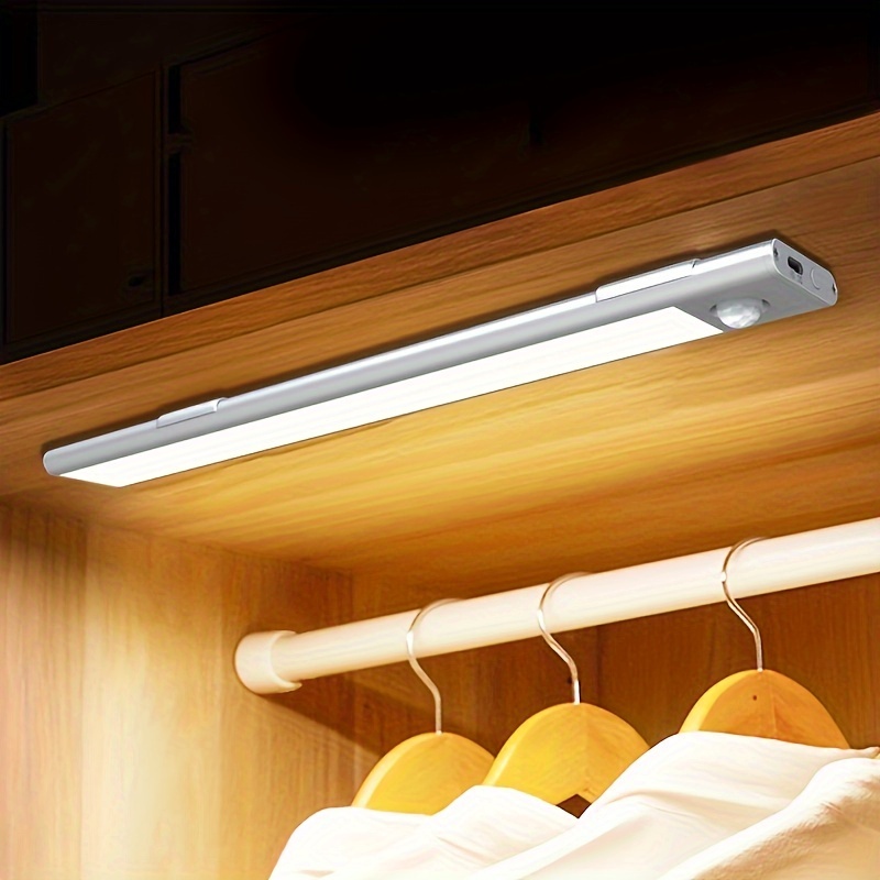 Luces LED para debajo del gabinete, sensor de movimiento para interiores,  recargable por USB, 3 modo…Ver más Luces LED para debajo del gabinete