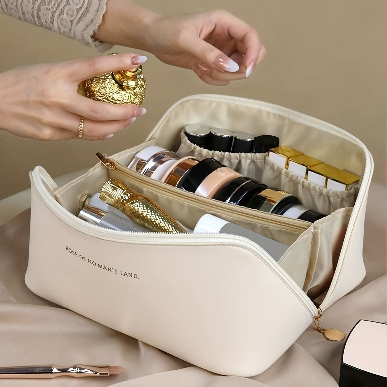 حقيبة مستحضرات تجميل خفيفة الوزن بسحّاب بسيط ، حقيبة غسيل أدوات الزينة متعددة الاستخدامات