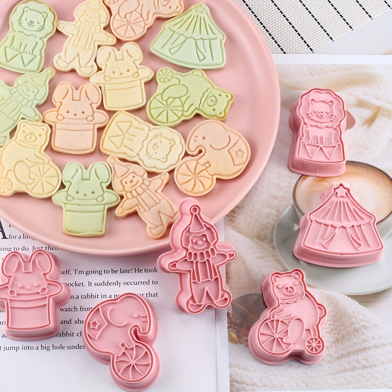 Christmas Cute Animal Cookie Cutter Mold Cartoon Rabbit Bear Ice Cream  Shaped Biscuit Mold Fondant Baking Cake Decorating Tool