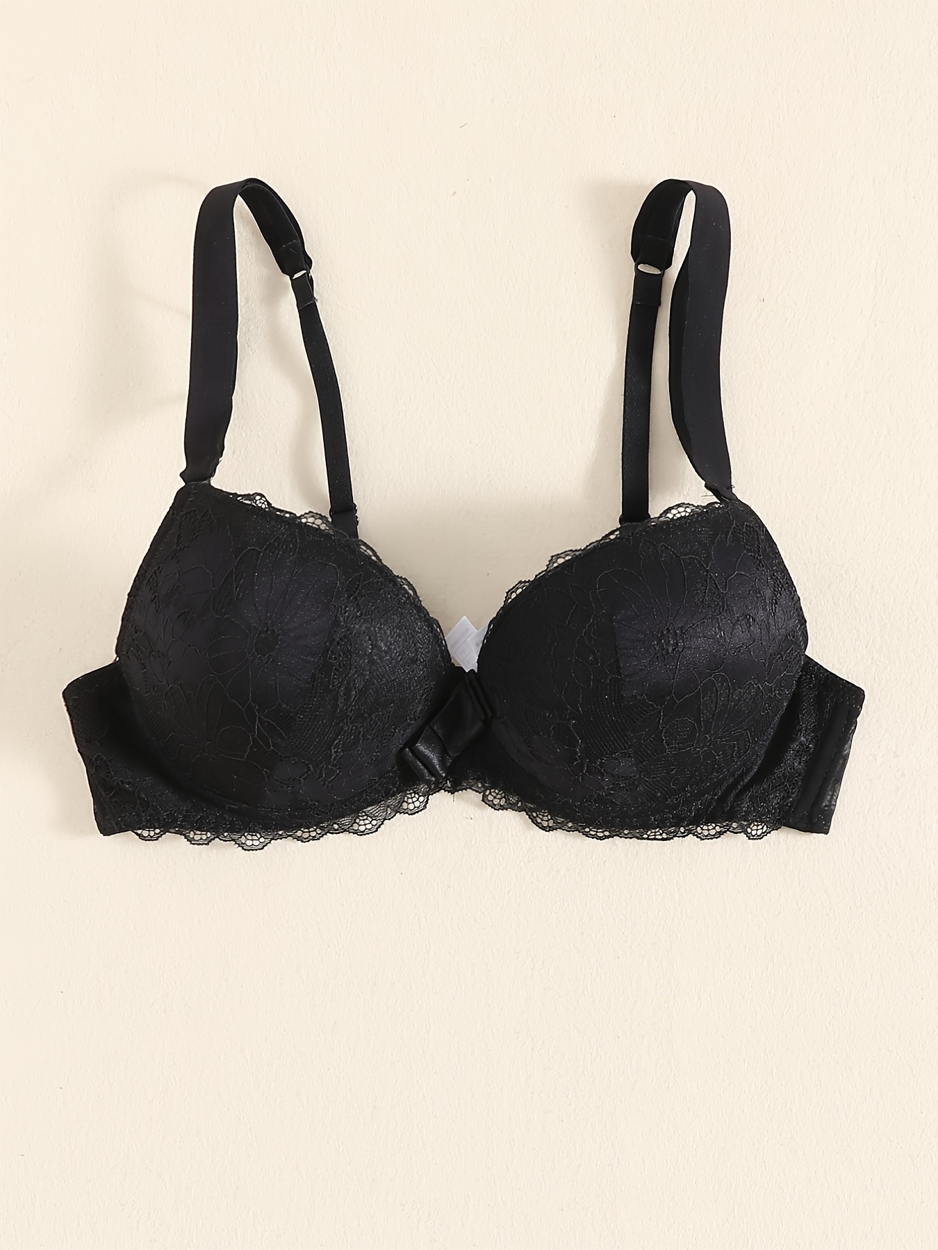 Victoria's Secret Pink Wear Everywhere Wireless Push-Up Bra, Black Solid,  34B : : Clothing, Shoes & Accessories